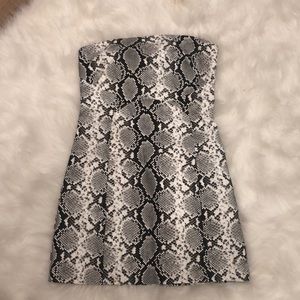 Snake skin strapless dress